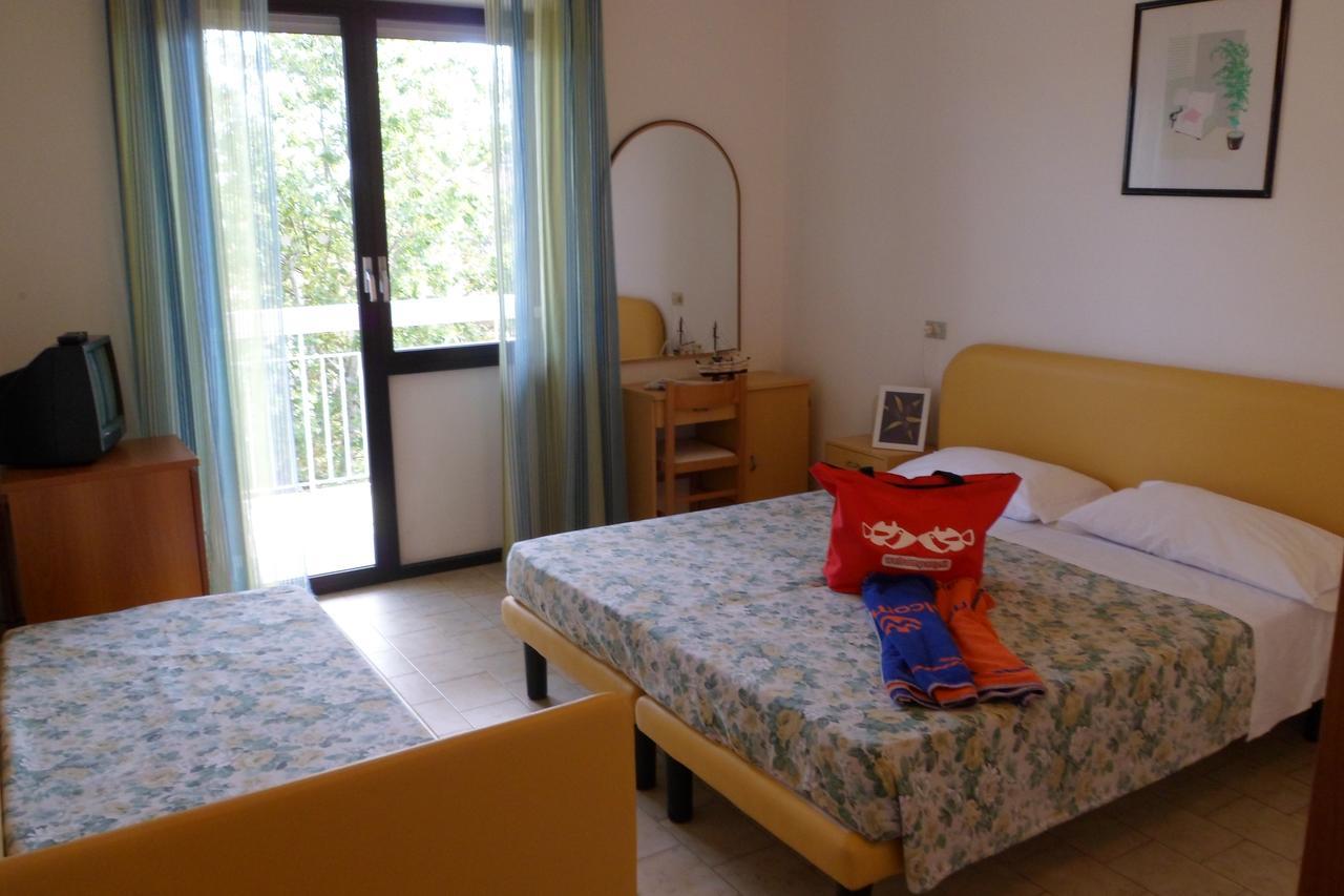 B&B Domus Mea เชเซนาติโก ภายนอก รูปภาพ